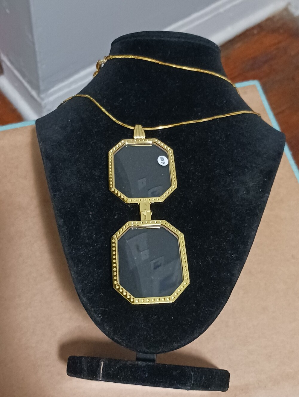 Neckglasses Co. *DIANNA Gold-tone Folding Reading Glass Necklace New Other +2.50